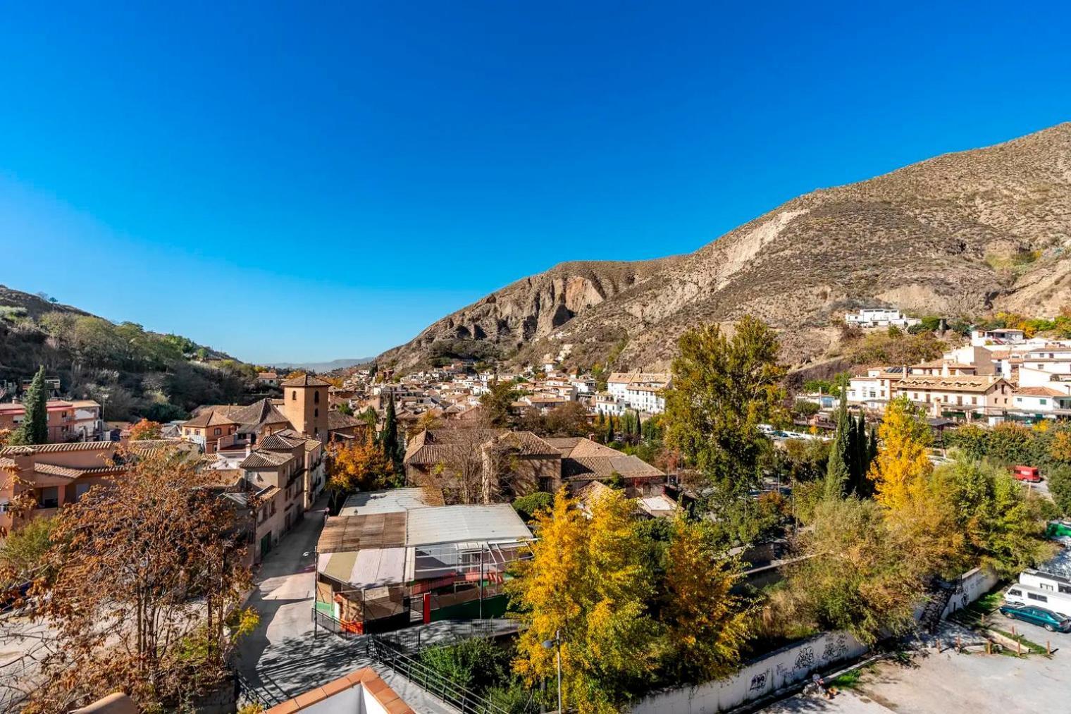 Increible Atico Centro Monachil Apartment Exterior photo